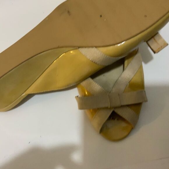 Stuart weitzman Vintage 80s Yellow  Short Pumps Fabric Bow Detail Peep Toe - Picture 9 of 10